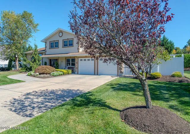 2nd image of 38 Holly Dr, Parlin, NJ 08859 | MLS# 22620320