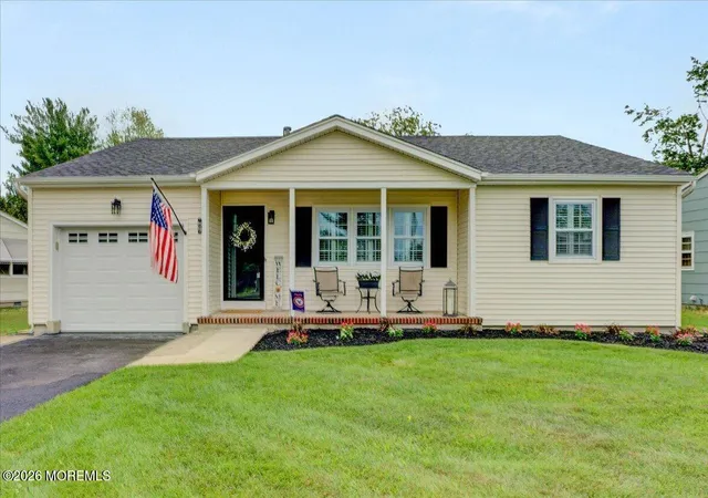 Homes for sale in Toms River, NJ | 69 Brakenbury Dr, Toms River, NJ 08757 | MLS# 22621373
