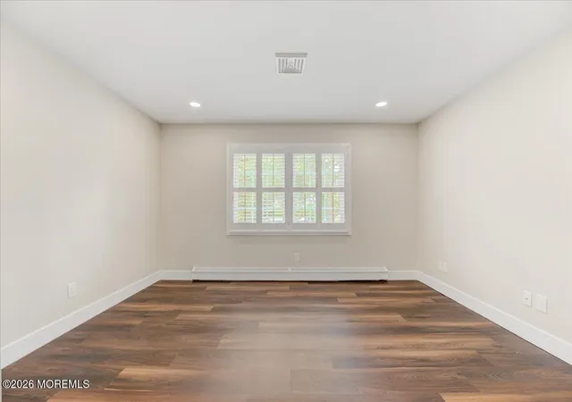 Homes for sale in Toms River, NJ | 69 Brakenbury Dr, Toms River, NJ 08757 | MLS# 22621373