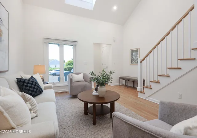 4th image of 25 Mdw Ave, Monmouth Beach, NJ 07750