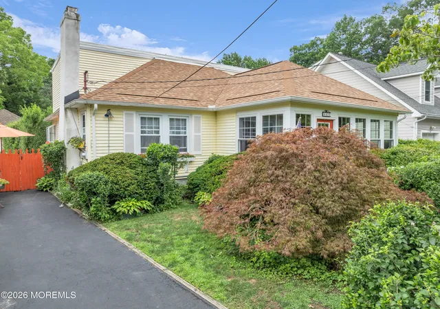 Photo 1 of Single family home for sale at 44 Broad St, Toms River, NJ 08753 | MLS# 22620825 | Listing updated on 2026-08-25