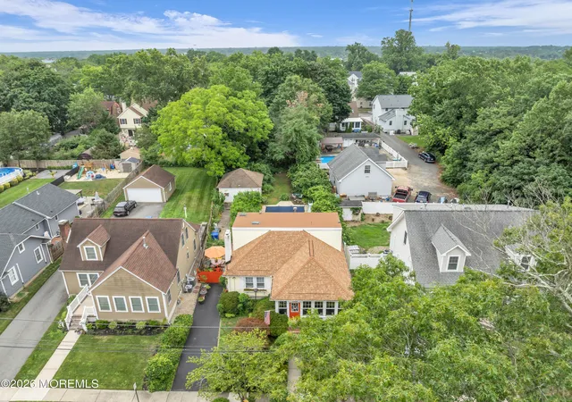 Photo 3 of Single family home for sale at 44 Broad St, Toms River, NJ 08753 | MLS# 22620825 | Listing updated on 2026-08-25