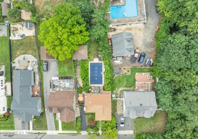 Photo 4 of Single family home for sale at 44 Broad St, Toms River, NJ 08753 | MLS# 22620825 | Listing updated on 2026-08-25