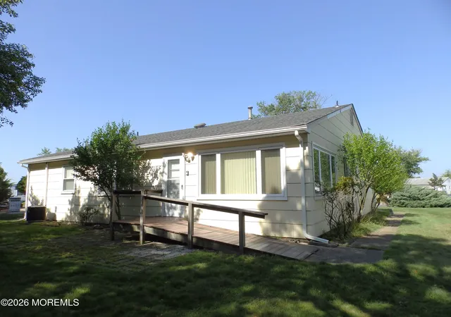 4th image of 36 Gower Ct, Toms River, NJ 08757 | MLS# 22620555