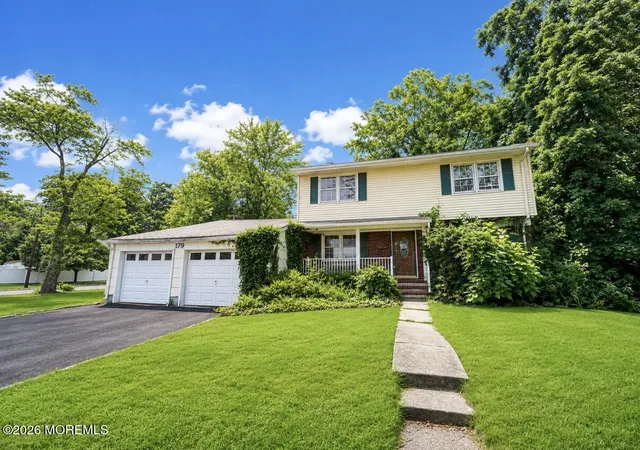 Homes for sale in Matawan, NJ | 179 Ravine Dr, Matawan, NJ 07747 | MLS# 22620494
