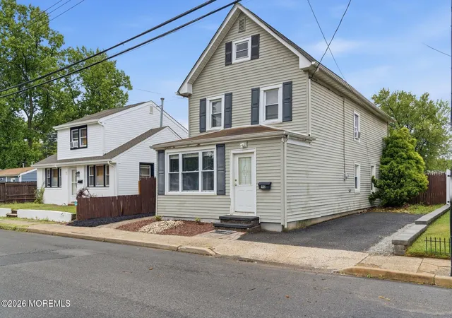 Homes for sale in Keyport, NJ | 90 Fulton St, Keyport, NJ 07735 | MLS# 22620615