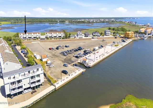 Homes for sale in Barnegat, NJ | 438 E Bay Avenue, Barnegat, NJ 08005 | Houzeo