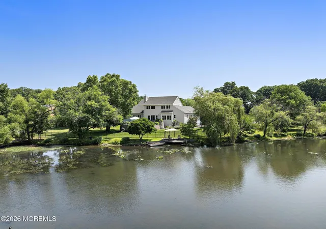 Homes for sale in Manalapan, NJ | 31 Highland Ridge Rd, Manalapan, NJ 07726 | MLS# 22620595