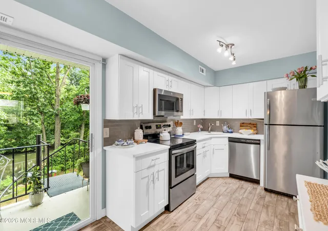 Homes for sale in Matawan, NJ | 11 Indiana Ct #A, Matawan, NJ 07747 | MLS# 22620575
