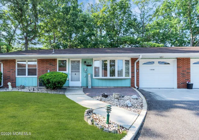 2nd image of 188b Sterling Ct, Lakewood, NJ 08701 | MLS# 22620568