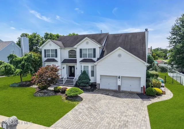 Photo 4 of Sale Pending at 8 Cabin Brk Crescent Crst, Manchester Township, NJ 08759 | MLS# 22620870 | Listing updated on 2026-08-25
