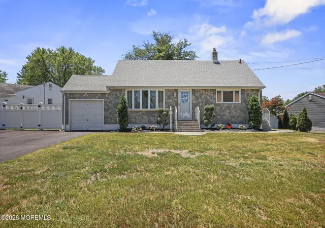 Homes for sale in Hazlet, NJ | 10 Rosemary Dr, Hazlet, NJ 07730 | MLS# 22620509