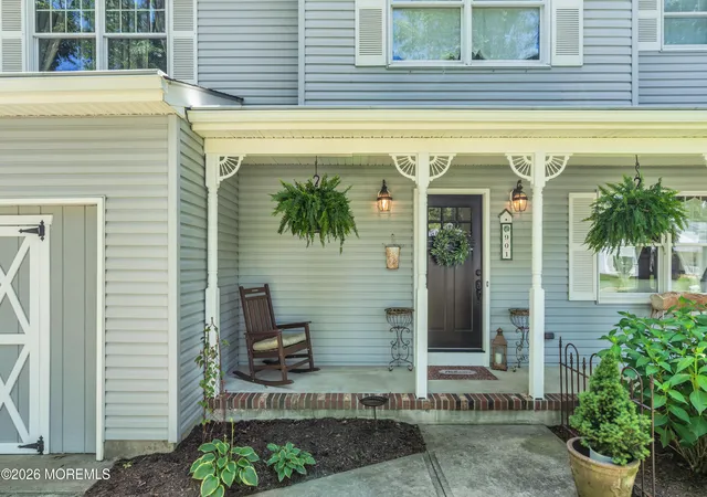 Photo 4 of Single family home for sale at 901 Roundtree Dr, Toms River, NJ 08753 | MLS# 22620940 | Listing updated on 2026-09-14