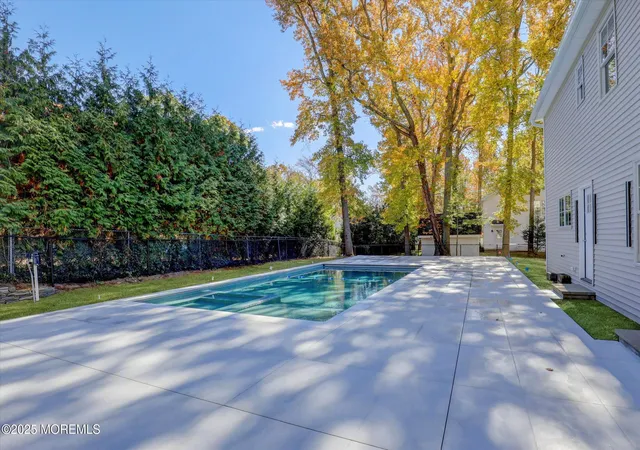 5th image of 243 Woodcrest Rd, Oakhurst, NJ 07755 | MLS# 22620519