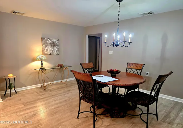 Photo 4 of Single family home for sale at 9 Bolans Ct, Toms River, NJ 08757 | MLS# 22620536 | Listing updated on 2026-07-17