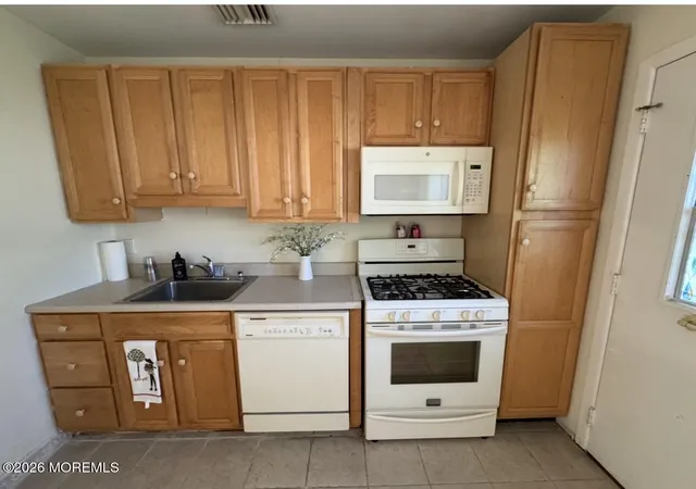 Homes for sale in Manchester, NJ | 19 Mallard St #B, Manchester, NJ 08759 | MLS# 22620547