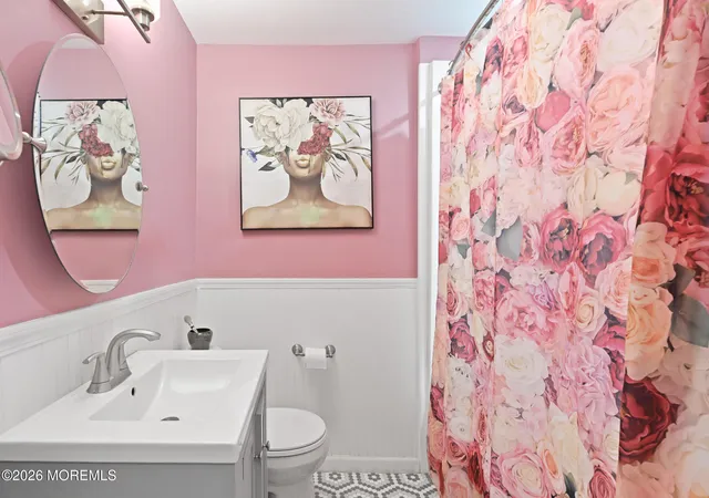 Photo 2 of Single family home for sale at 12 Thompson Ave, Leonardo, NJ 07737 | MLS# 22620549 | Listing updated on 2026-08-28