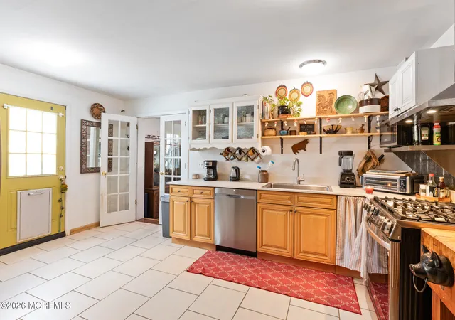 4th image of 12 Thompson Ave, Leonardo, NJ 07737 | MLS# 22620549