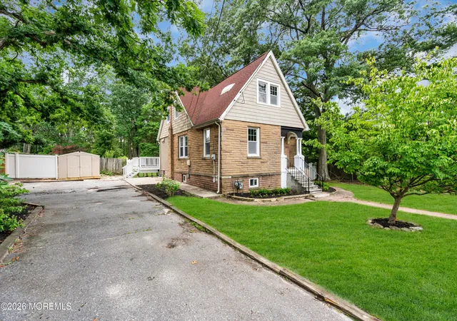 Homes for sale in Eatontown, NJ | 201 Knox Ave, Eatontown, NJ 07724 | MLS# 22620640