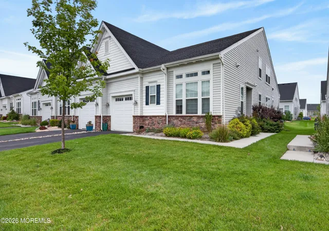 Homes for sale in New Egypt, NJ | 18 Gulfstream Rd, New Egypt, NJ 08533 | MLS# 22620610