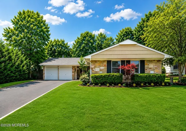 Homes for sale in Aberdeen, NJ | 186 Van Brackle Rd, Aberdeen, NJ 07747 | MLS# 22620766