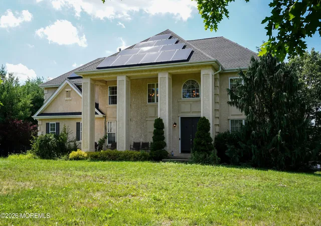 Single family home for sale at 2 Stonehenge Ct, Jackson, NJ 08527 | MLS# 22621224