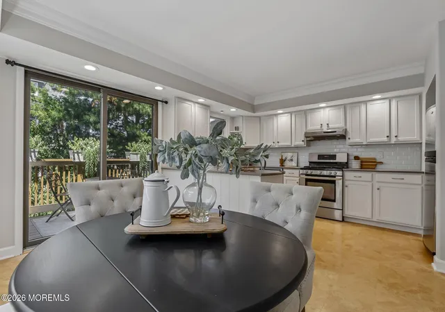 3rd image of 210 Marina Dr, Highlands, NJ 07732