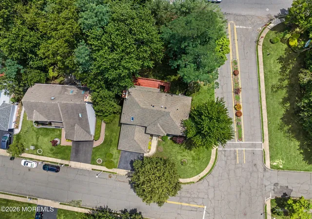 96th image of 30 Alpine Dr, Morganville, NJ 07751 | MLS# 22621264