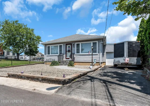 4th image of 759 Francis Dr, Toms River, NJ 08753 | MLS# 22620703