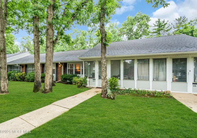 4th image of 126C Farrington Ct, Lakewood, NJ 08701 | MLS# 22620752