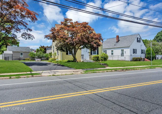 Homes for sale in Hamilton, NJ | 826 Whitehorse Mercerville Rd, Hamilton, NJ 08610 | MLS# 22620932