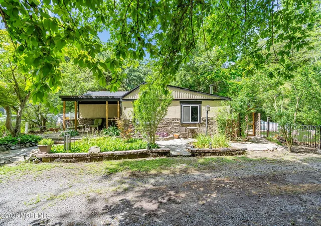 Photo 3 of Single family home for sale at 21 Yellowbrook Rd, Freehold, NJ 07728 | MLS# 22620828 | Listing updated on 2026-09-17