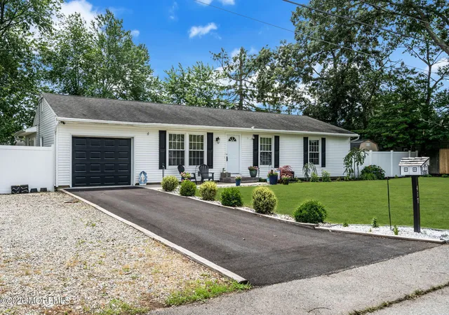 1st image of 417 Chestnut Dr, Lanoka Harbor, NJ 08734 | MLS# 22620966