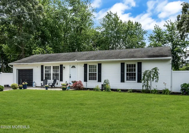 2nd image of 417 Chestnut Dr, Lanoka Harbor, NJ 08734 | MLS# 22620966