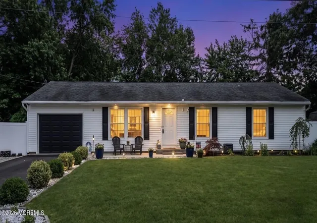 4th image of 417 Chestnut Dr, Lanoka Harbor, NJ 08734 | MLS# 22620966