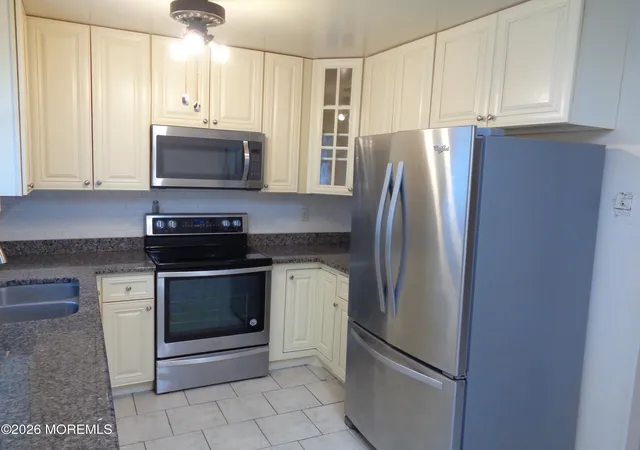 5th image of 608 B Willow Ln, Whiting, NJ 08759 | MLS# 22620889