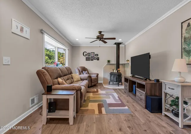 4th image of 835 Vaughn Ave, Toms River, NJ 08753 | MLS# 22620933