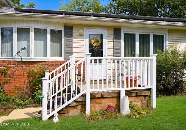 Photo 2 of Single family home for sale at 17 Darye Ct, Toms River, NJ 08755 | MLS# 22621008 | Listing updated on 2026-08-24