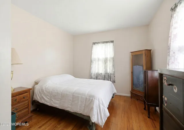 Photo 4 of Single family home for sale at 17 Darye Ct, Toms River, NJ 08755 | MLS# 22621008 | Listing updated on 2026-10-19