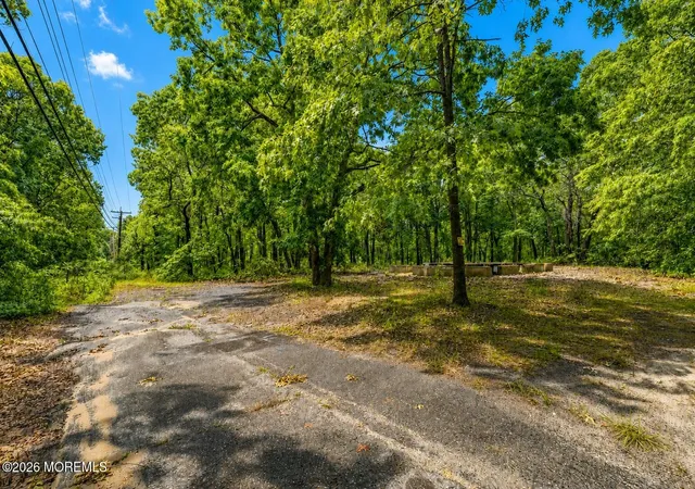 2nd image of 982 Falkenberg Rd, Brick, NJ 08724 | MLS# 22620958