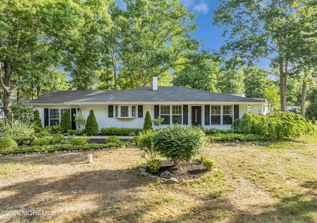 Homes for sale in Manahawkin, NJ | 8 Anchor Ave, Manahawkin, NJ 08050 | MLS# 22620946