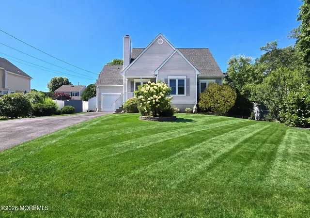 2nd image of 137 Bowline Rd, Manahawkin, NJ 08050 | MLS# 22621198