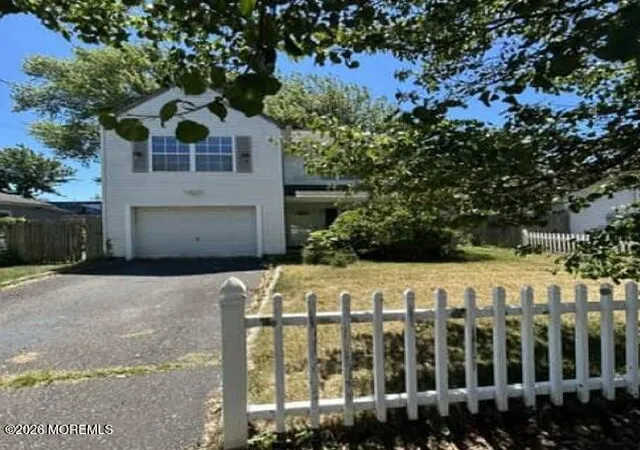 Homes for sale in Middletown, NJ | 90 Monmouth Ave, Middletown, NJ 07748 | MLS# 22621035