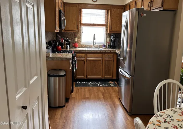 Photo 4 of Sale Pending at 1904 Cherryvale Ct, Toms River, NJ 08755 | MLS# 22621083 | Listing updated on 2026-09-01