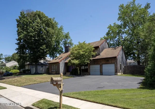 2nd image of 519 Ilexberry Ln, Toms River, NJ 08753 | MLS# 22621154
