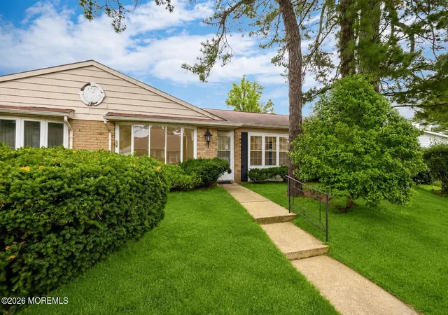 Homes for sale in Manchester, NJ | 37 Cambridge Cir #B, Manchester, NJ 08759 | MLS# 22621108