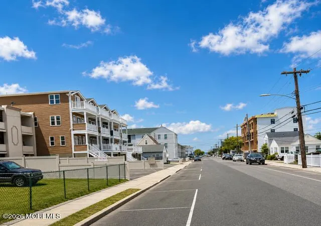 4th image of 39 Sampson Ave, Seaside Heights, NJ 08751