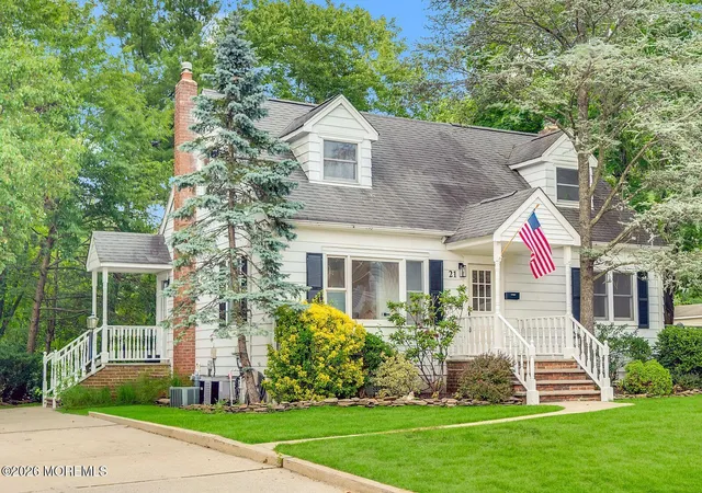 Homes for sale in Hazlet, NJ | 21 Park Ave, Hazlet, NJ 07730 | MLS# 22621136