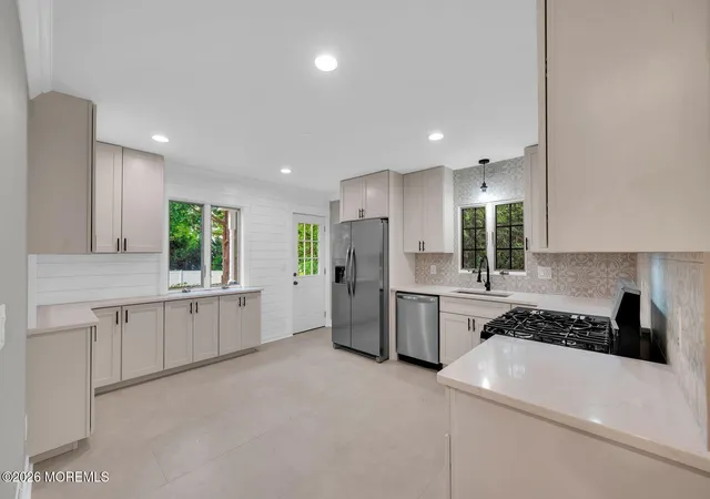 Homes for sale in Hazlet, NJ | 21 Park Ave, Hazlet, NJ 07730 | MLS# 22621136