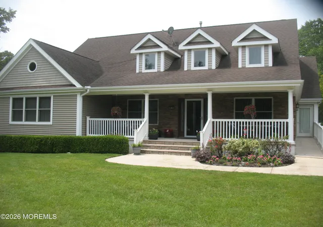 Photo 3 of Single family home for sale at 550 Egenolf Pl, Bayville, NJ 08721 | MLS# 22621159 | Listing updated on 2026-08-13